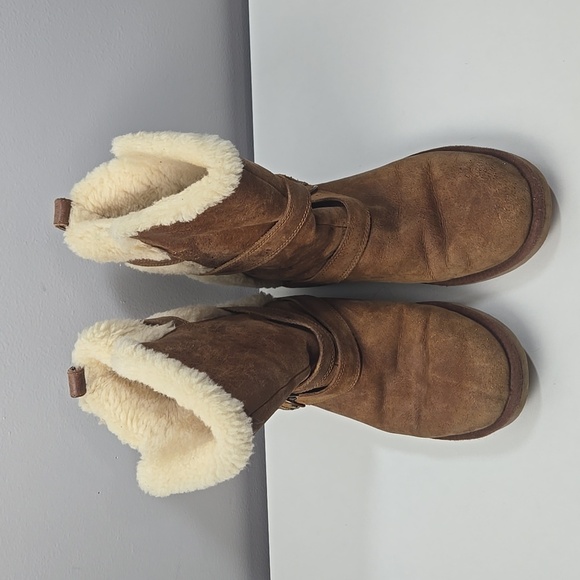 UGG Australia Chestnut Boots with Outer Straps - Picture 3 of 10